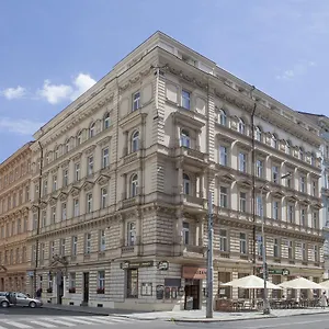 Atos 3*, Praga Czechy